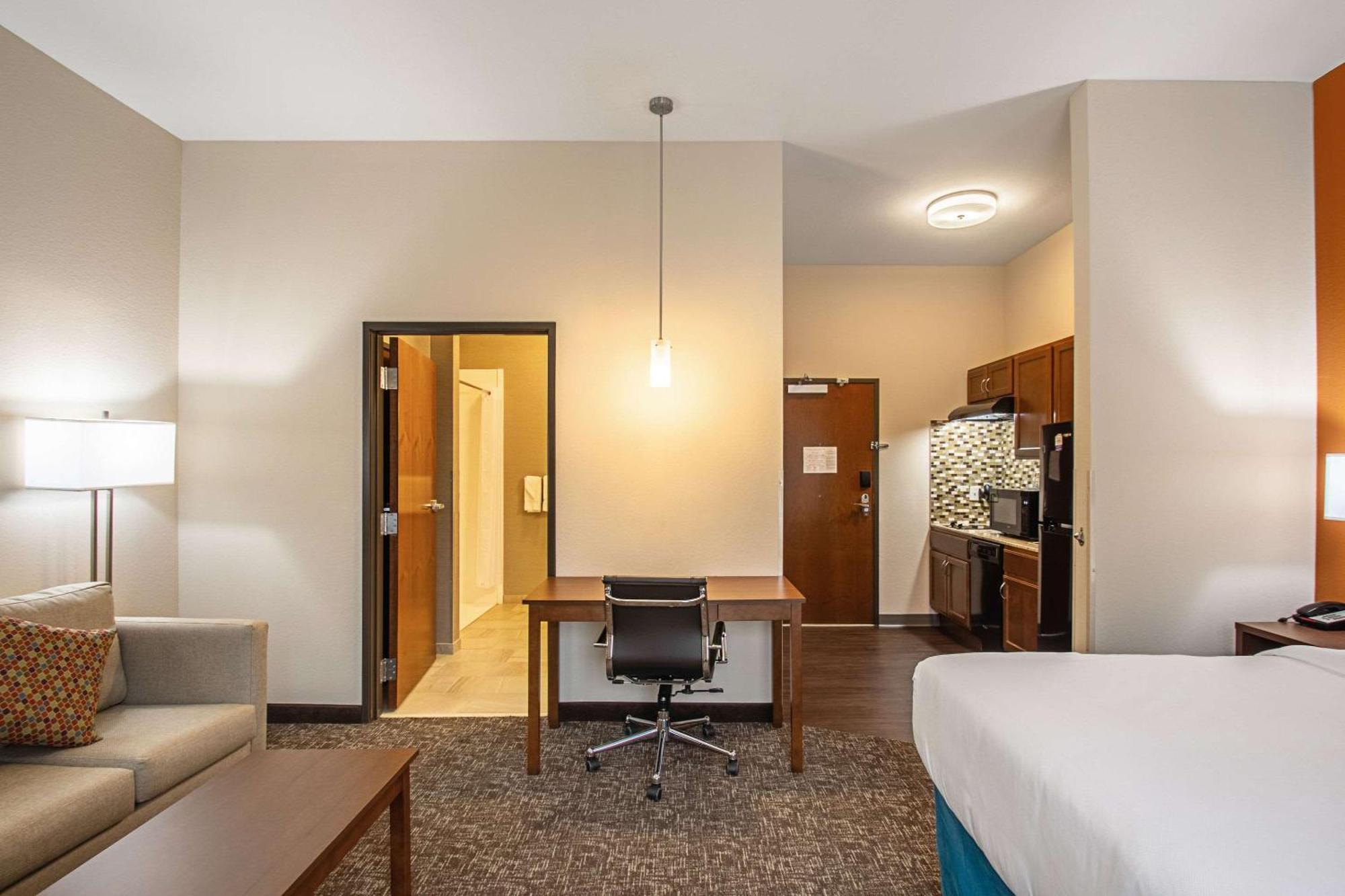 Mainstay Suites Madison - Monona Екстериор снимка