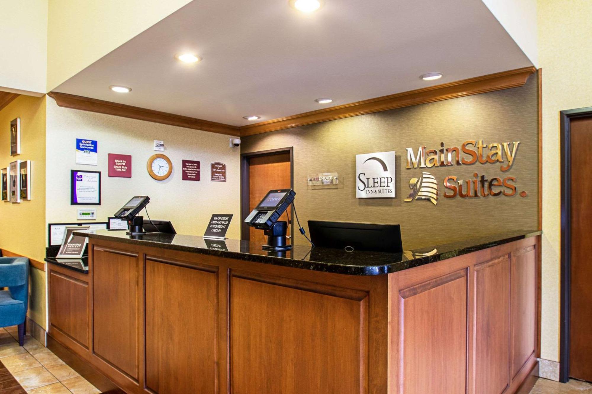 Mainstay Suites Madison - Monona Екстериор снимка