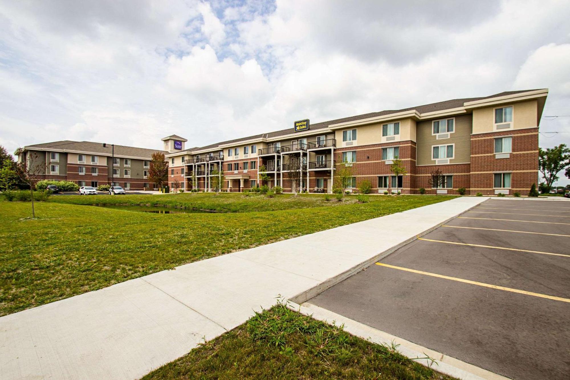 Mainstay Suites Madison - Monona Екстериор снимка