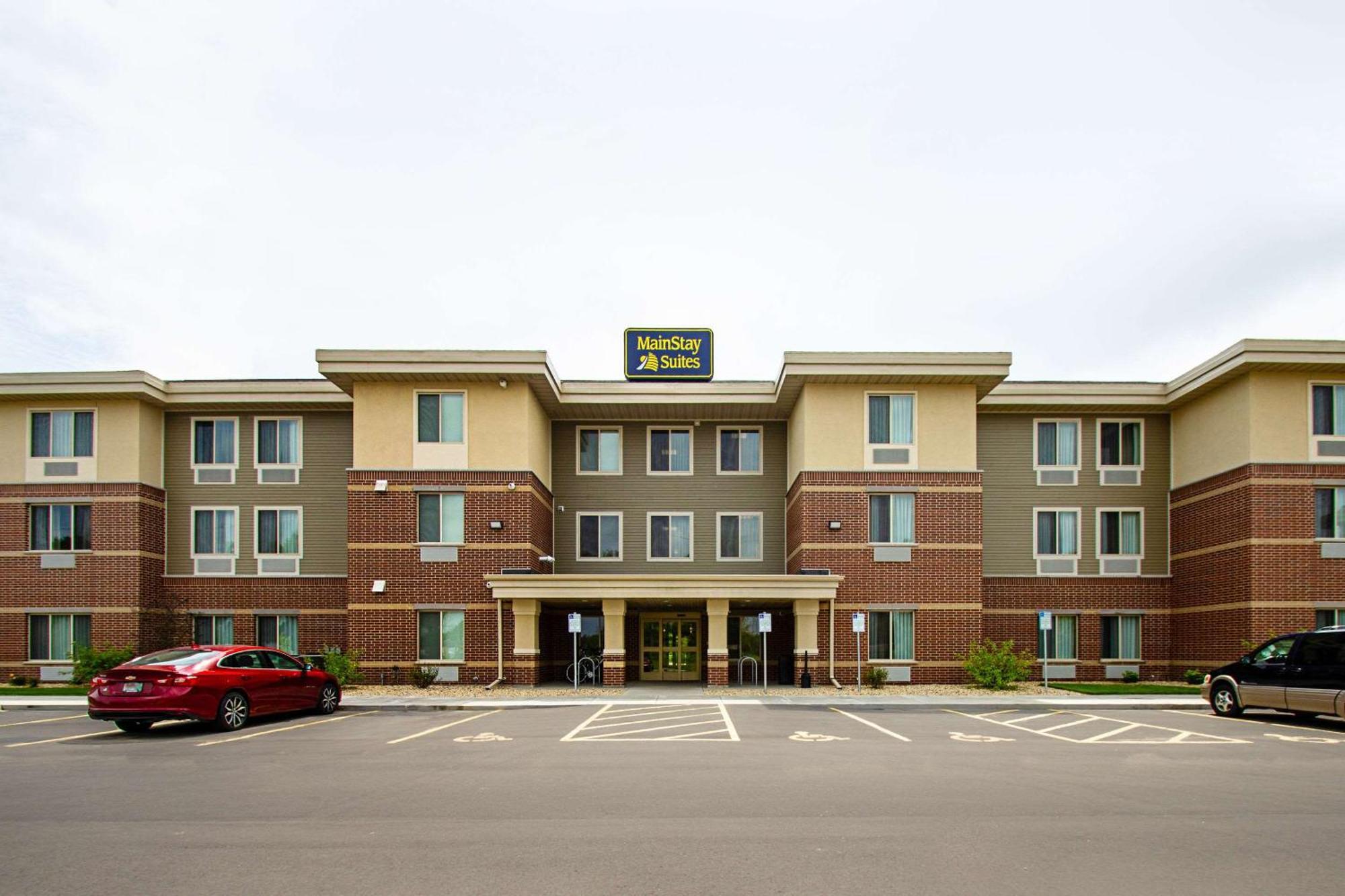 Mainstay Suites Madison - Monona Екстериор снимка